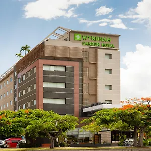 Wyndham Garden Downtown Отель